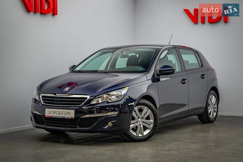 Хэтчбек Peugeot 308 2015 в 