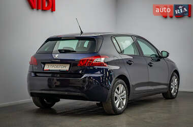 Хэтчбек Peugeot 308 2015 в 