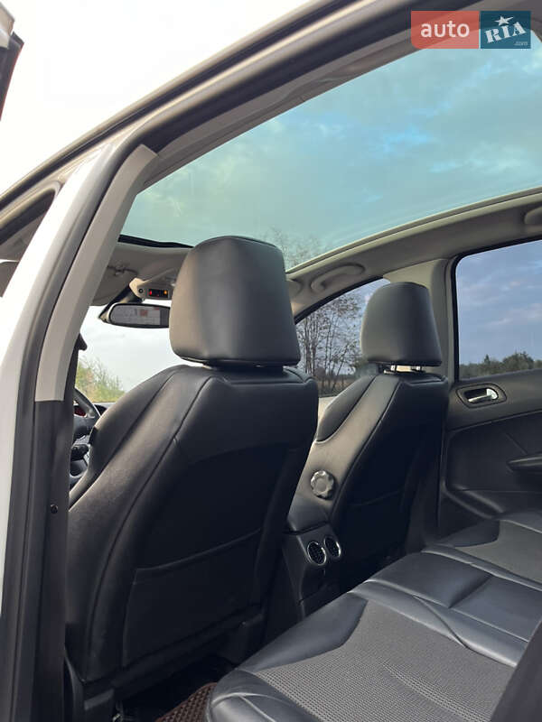 Хетчбек Peugeot 308 2012 в Славуті