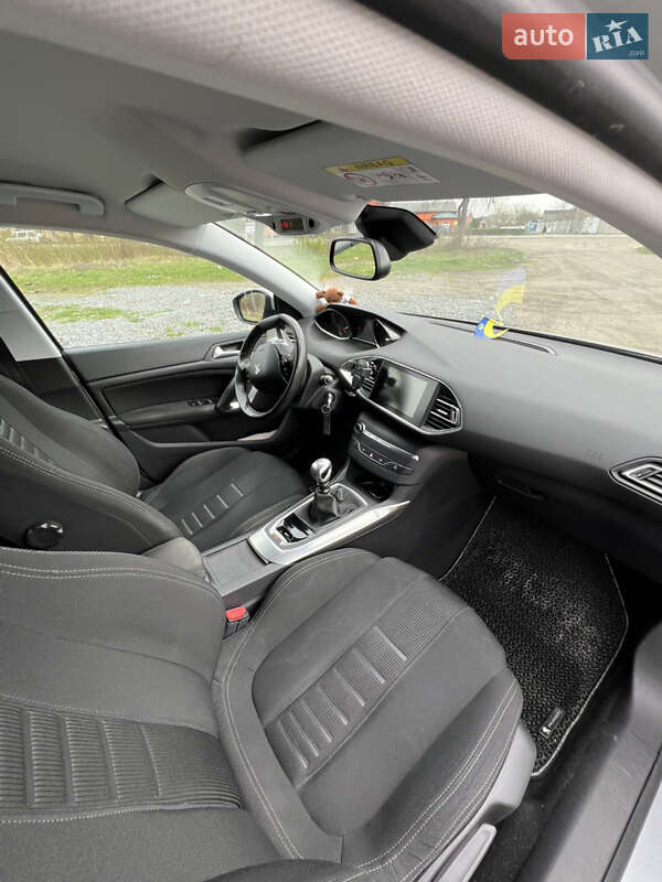 Універсал Peugeot 308 2014 в Києві