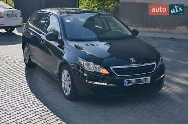 Универсал Peugeot 308 2015 в Ровно