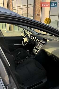 Универсал Peugeot 308 2010 в 