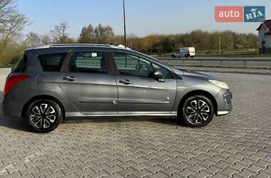 Универсал Peugeot 308 2010 в 
