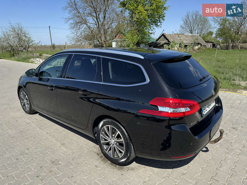 Універсал Peugeot 308 2017 в Радехові