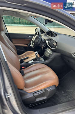 Универсал Peugeot 308 2015 в 
