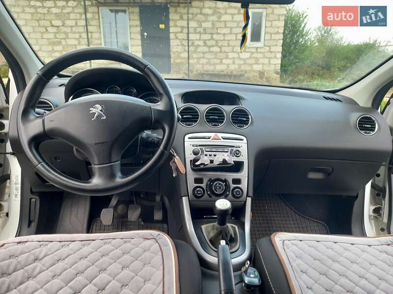 Універсал Peugeot 308 2011 в Софіївській Борщагівці