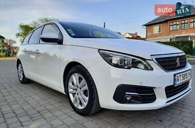Универсал Peugeot 308 2019 в 