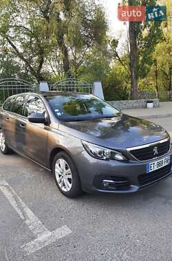 Универсал Peugeot 308 2017 в 