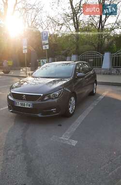 Универсал Peugeot 308 2017 в 