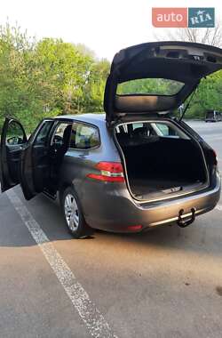 Универсал Peugeot 308 2017 в 