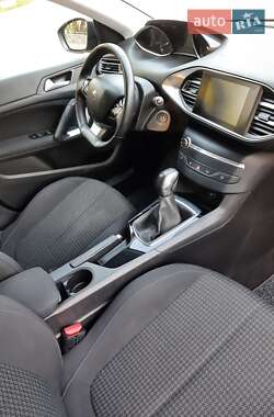 Универсал Peugeot 308 2017 в 