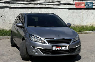 Універсал Peugeot 308 2014 в 