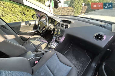 Хэтчбек Peugeot 308 2011 в 
