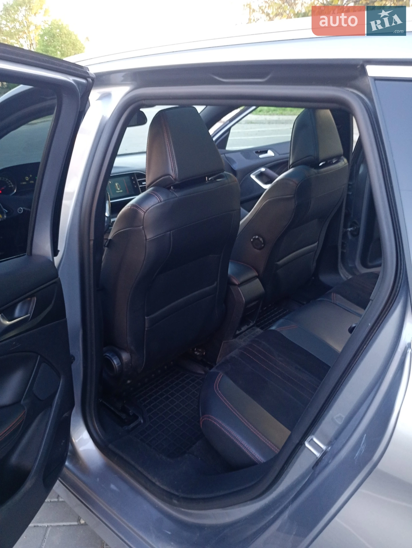 2015 Peugeot 308 - мініатюра 12