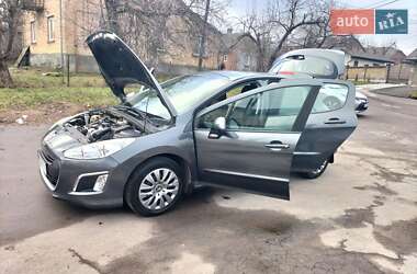 Хетчбек Peugeot 308 2012 в 