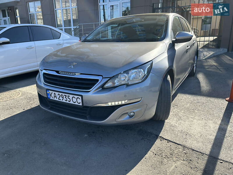 Peugeot 308 2015