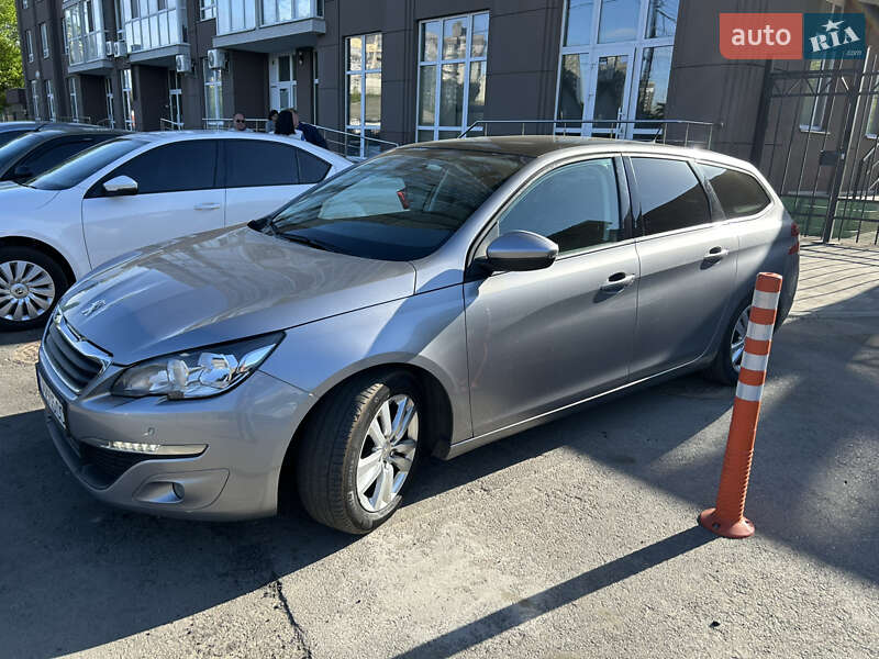 Универсал Peugeot 308 2015 в Киеве