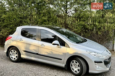 Хэтчбек Peugeot 308 2009 в 