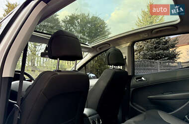 Хэтчбек Peugeot 308 2009 в 