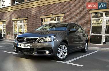 Универсал Peugeot 308 2020 в Вишневом