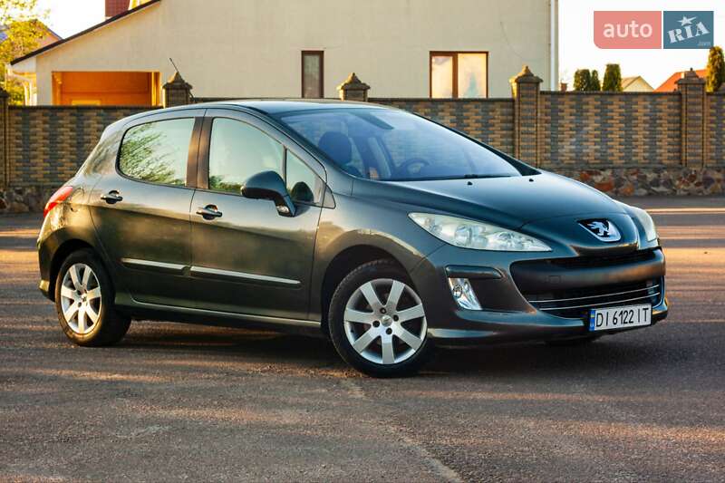 Хэтчбек Peugeot 308 2007 в Костополе