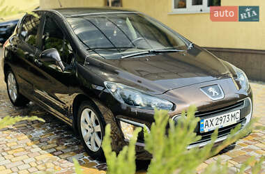 Хэтчбек Peugeot 308 2012 в Харькове