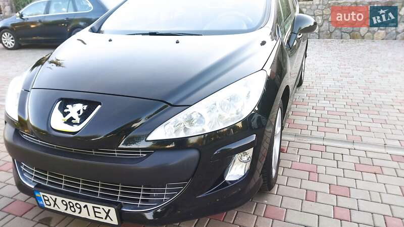 Хэтчбек Peugeot 308 2007 в Староконстантинове
