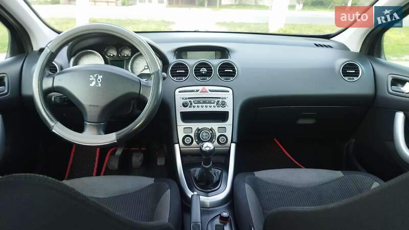 Хэтчбек Peugeot 308 2007 в Староконстантинове