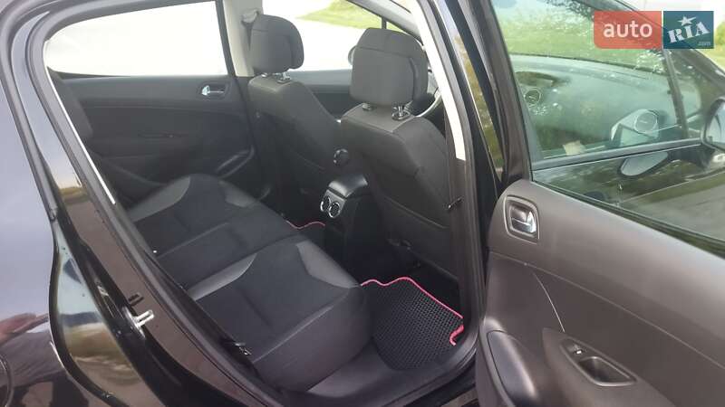 Хэтчбек Peugeot 308 2007 в Староконстантинове