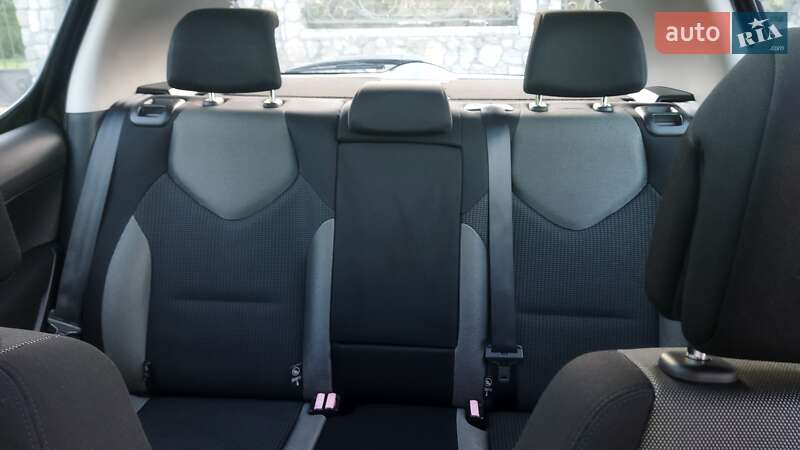 Хэтчбек Peugeot 308 2007 в Староконстантинове
