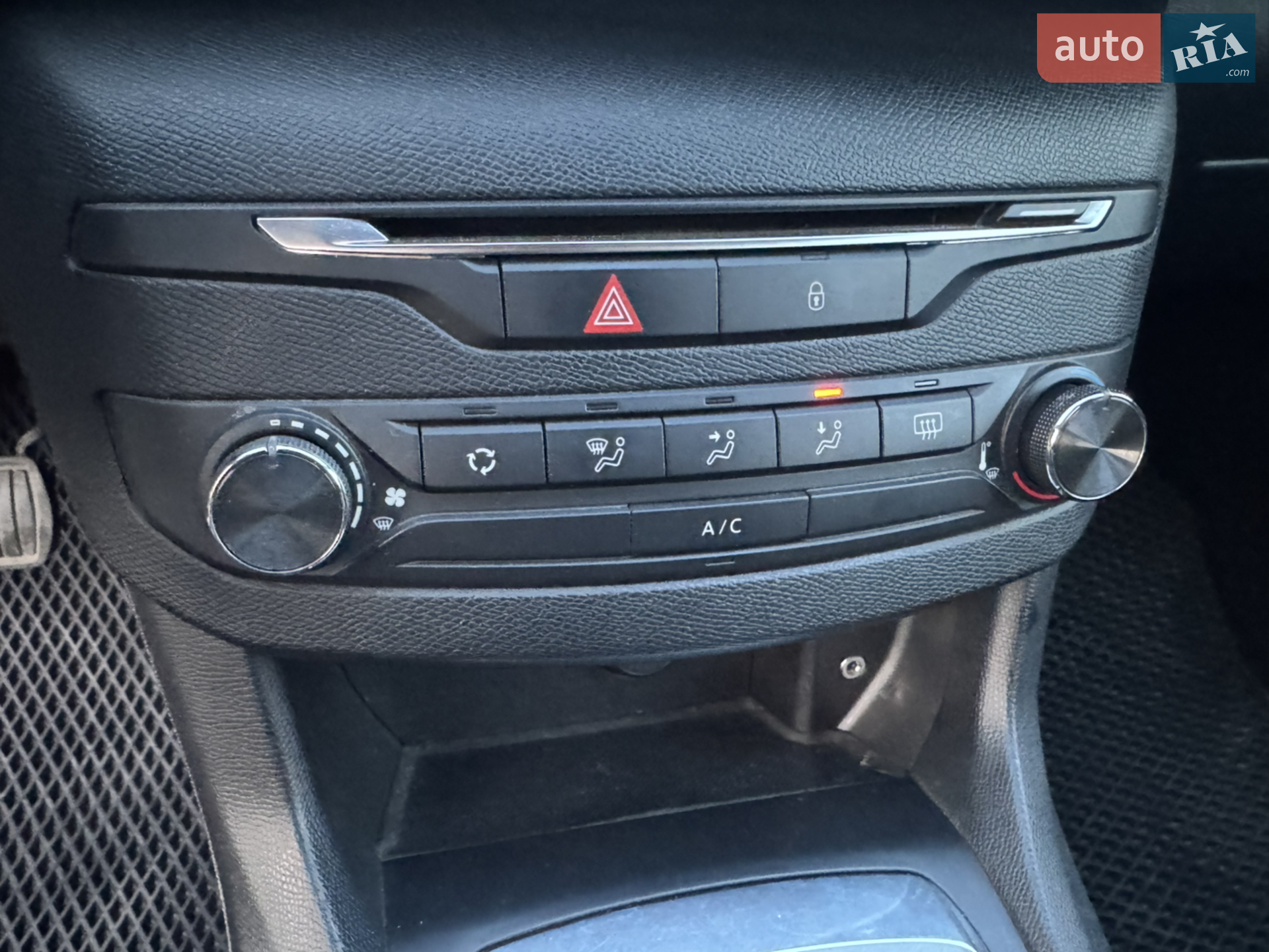2014 Peugeot 308 - мініатюра 19