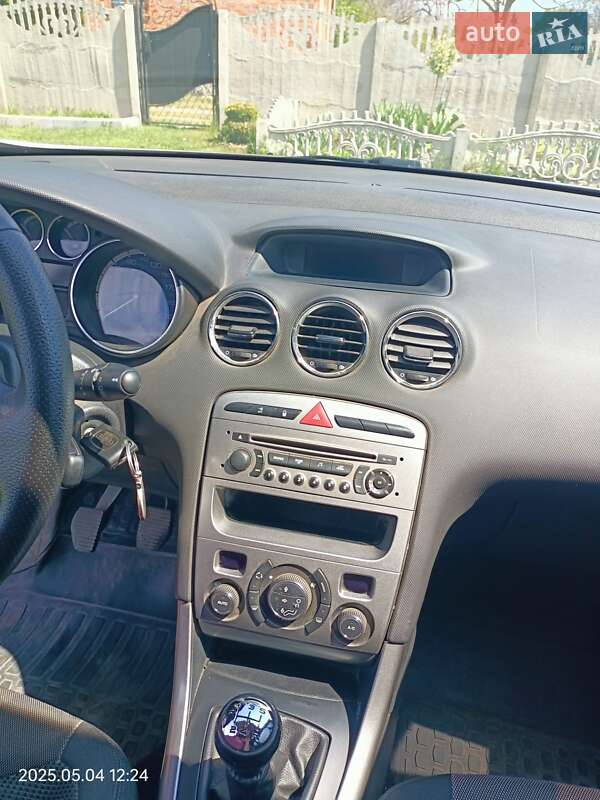 Хэтчбек Peugeot 308 2012 в Полтаве