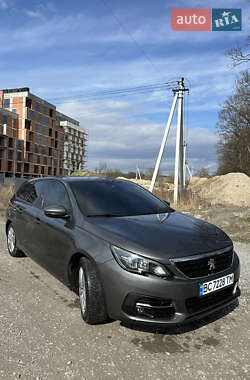 Универсал Peugeot 308 2018 в Львове