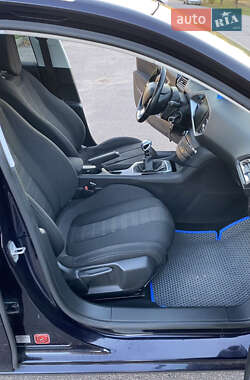 Універсал Peugeot 308 2015 в 