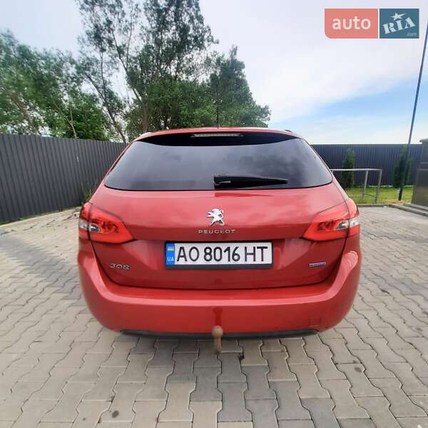 Універсал Peugeot 308 2014 в Білки