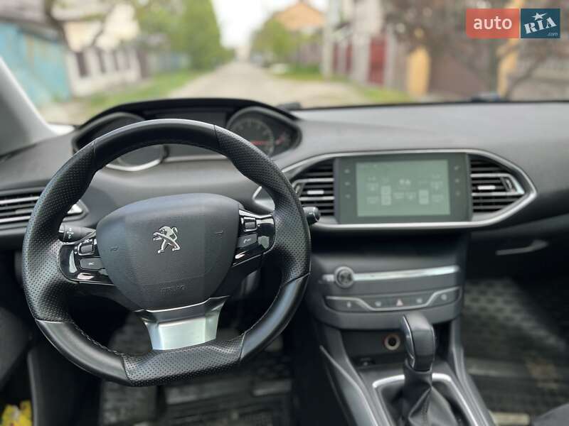 Универсал Peugeot 308 2016 в Киеве