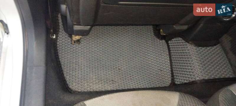 Универсал Peugeot 308 2013 в Чернигове фото 6 Универсал Peugeot 308 2013 в Чернигове