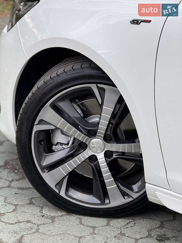Универсал Peugeot 308 2018 в Дубно