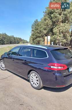 Універсал Peugeot 308 2015 в 