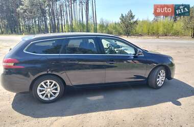 Універсал Peugeot 308 2015 в 