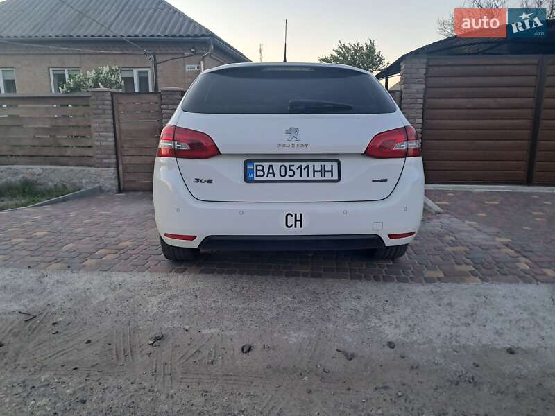 Універсал Peugeot 308 2016 в Олександрівці