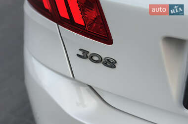 Хэтчбек Peugeot 308 2018 в 