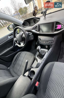 Универсал Peugeot 308 2015 в 