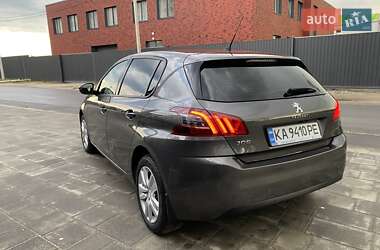 Хетчбек Peugeot 308 2018 в 
