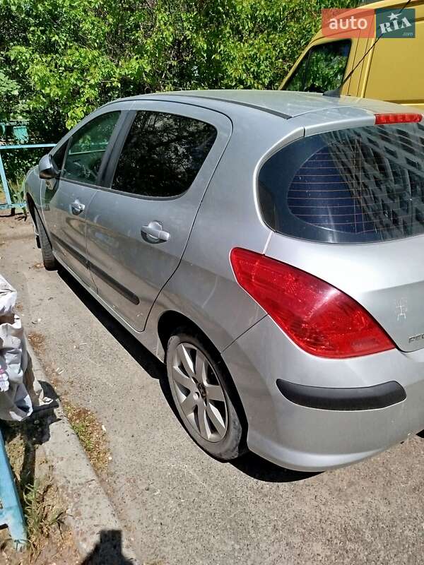 Хетчбек Peugeot 308 2008 в Києві