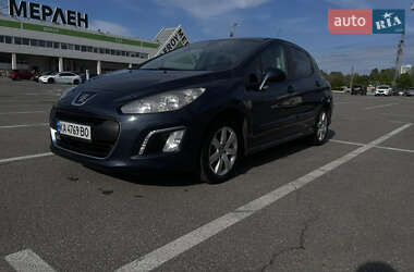 Хэтчбек Peugeot 308 2012 в Киеве