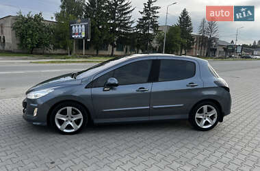 Хетчбек Peugeot 308 2008 в 