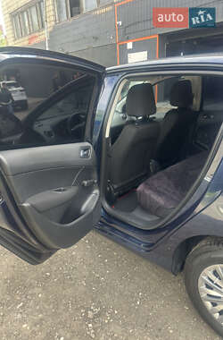 Хэтчбек Peugeot 308 2010 в 