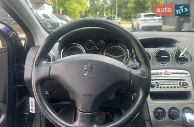 Хэтчбек Peugeot 308 2010 в 