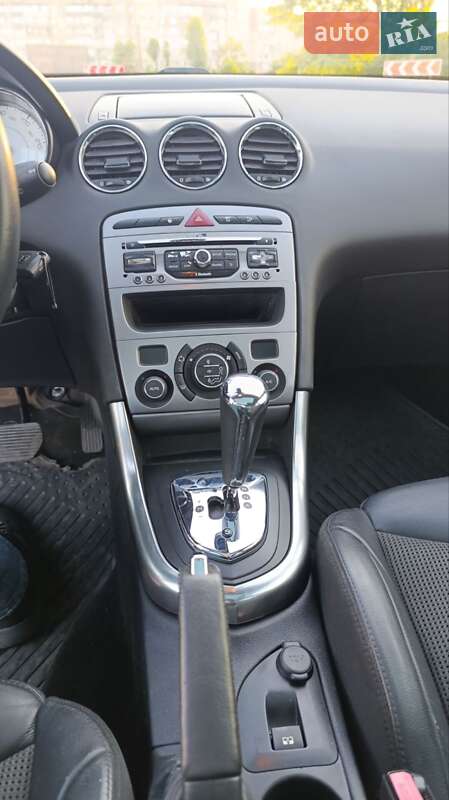 Хэтчбек Peugeot 308 2012 в Киеве